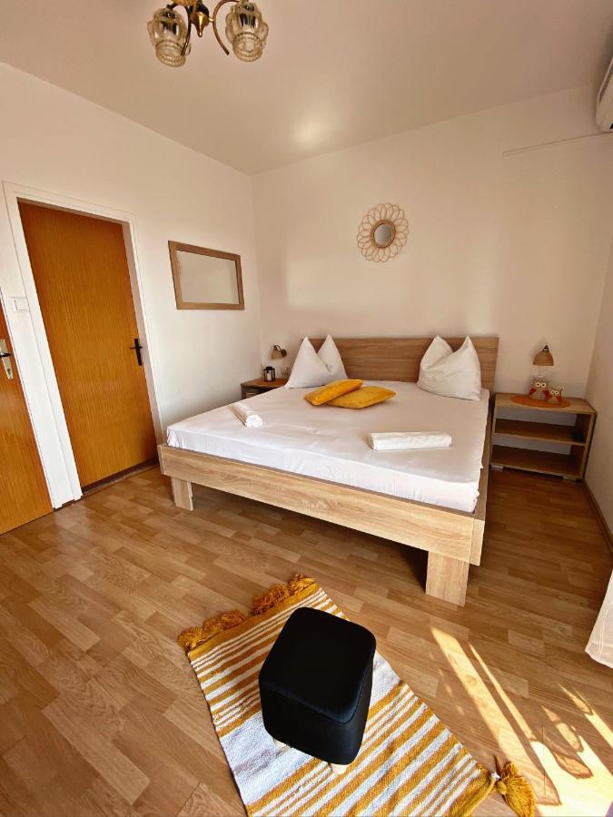 Hotel The Manzoni Family 5 Punat Esterno foto