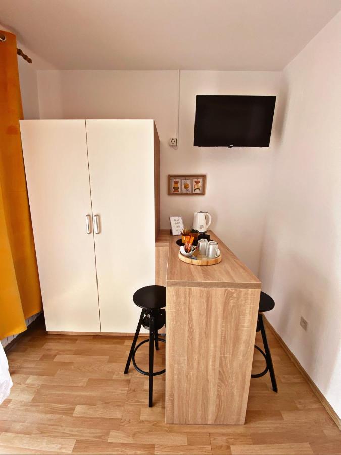 Hotel The Manzoni Family 5 Punat Esterno foto